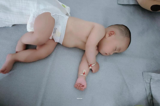 试管代怀生子合法吗三个月宝宝头围